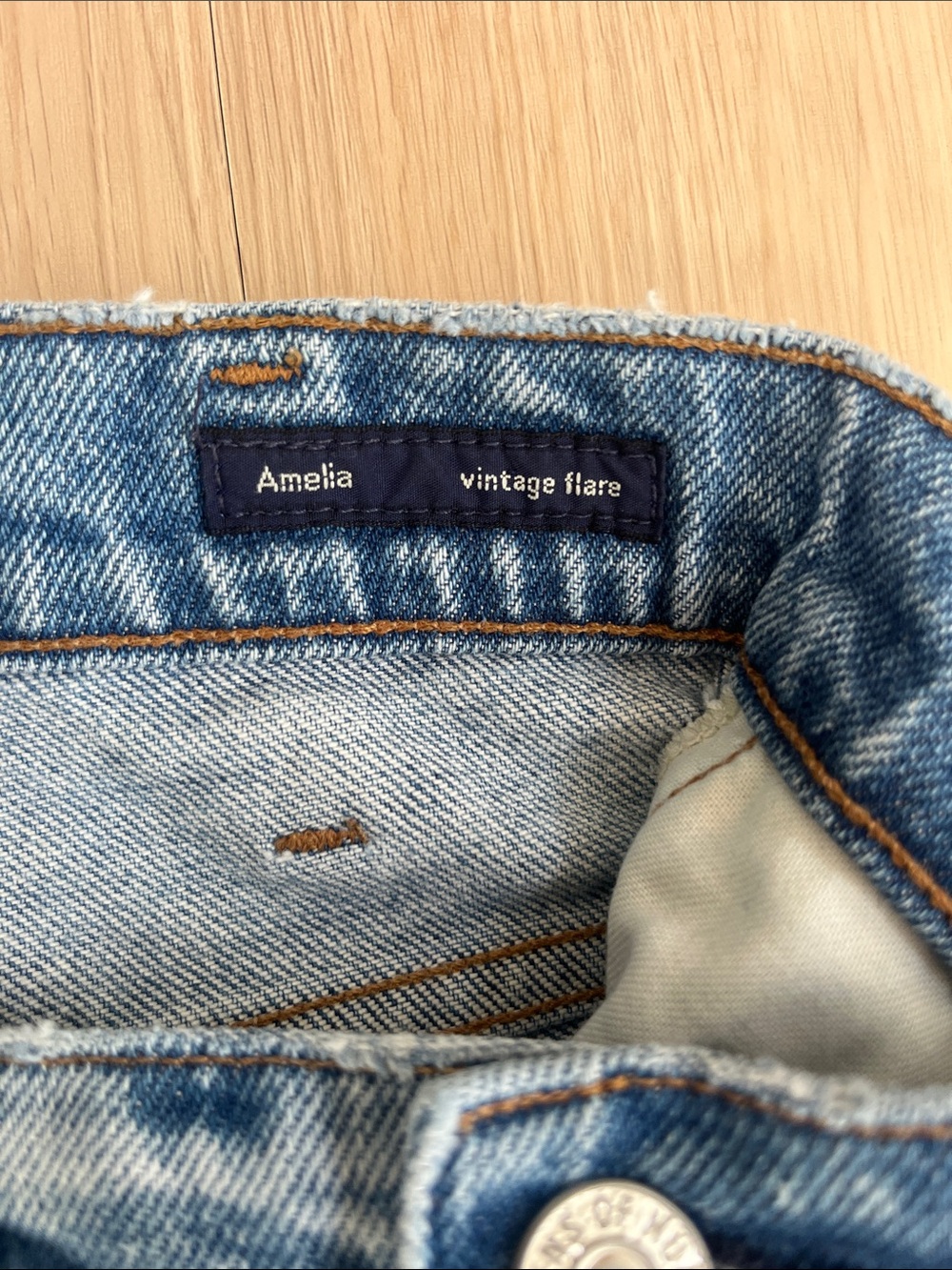 Citizens of Humanity Blue Distressed Amelia Vintage Flare Jeans - Picture 5 of 8